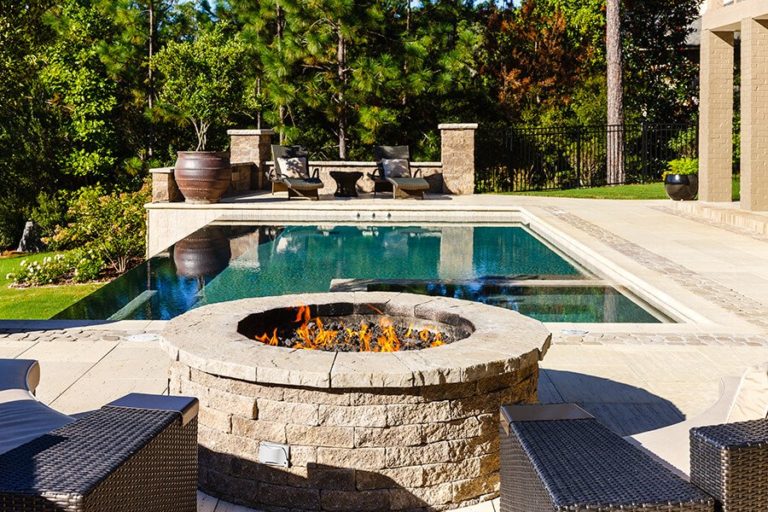 outdoor living space firepit